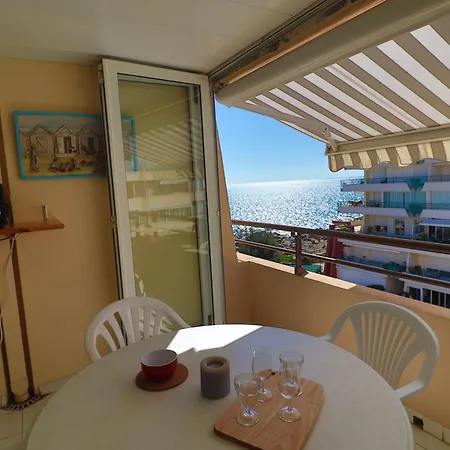 Appartement Renove Avec Loggia, Wifi, Parking Prive A Sete - Fr-1-472A-294 *