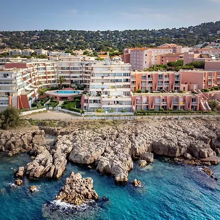 Appartement Renove Avec Loggia, Wifi, Parking Prive A Sete - Fr-1-472A-294 * Sète